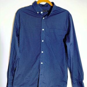 Banana Republic Men’s Adult Small Dress Shirt